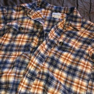 AE Cropped plaid flannel